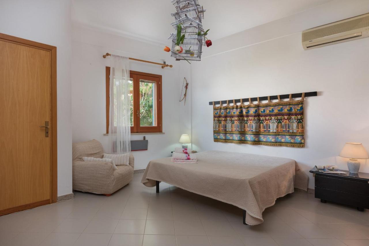 B&B Villa Il Carrubo San Vito Lo Capo Bagian luar foto
