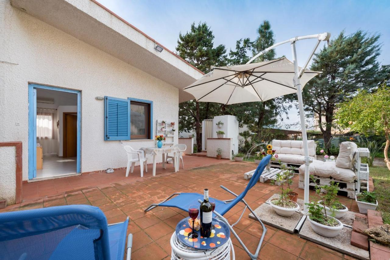 B&B Villa Il Carrubo San Vito Lo Capo Bagian luar foto