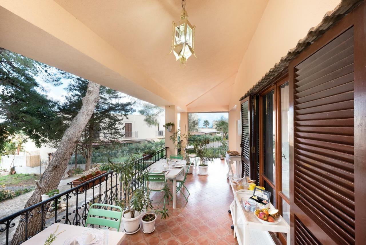B&B Villa Il Carrubo San Vito Lo Capo Bagian luar foto
