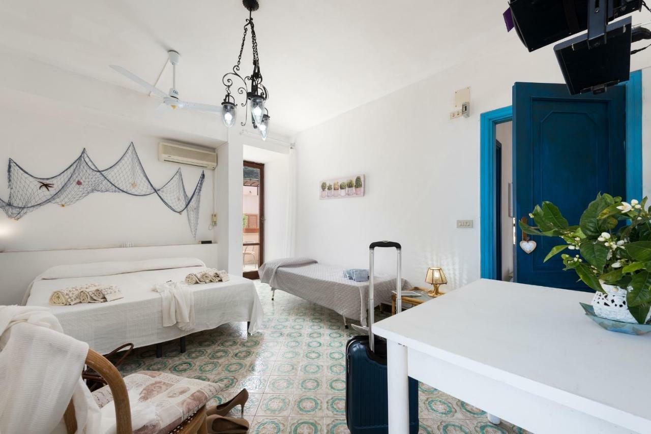 B&B Villa Il Carrubo San Vito Lo Capo Bagian luar foto