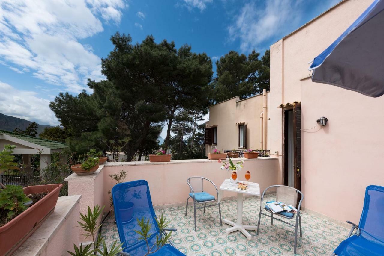 B&B Villa Il Carrubo San Vito Lo Capo Bagian luar foto